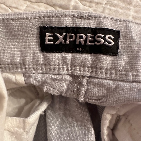 Express - Picture 4 of 6